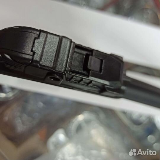 Стеклоочиститель 30