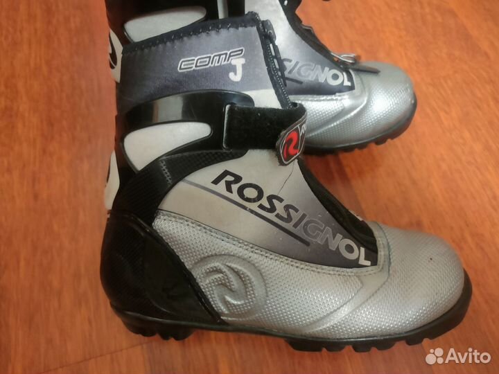 Лыжные ботинки коньковые rossignol
