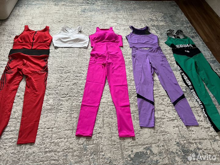 Спортивный костюм женский