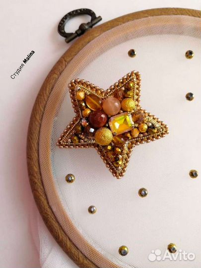 Брошь ручной работы