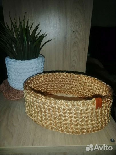 Корзинка вязаная