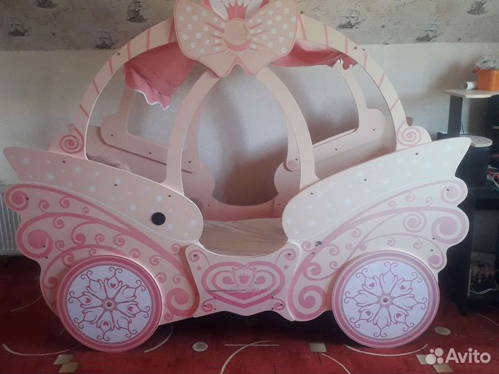 Детская кровать карета