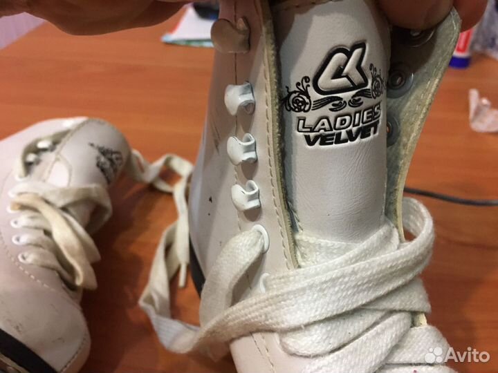 Продаются коньки фигурные 29 размер