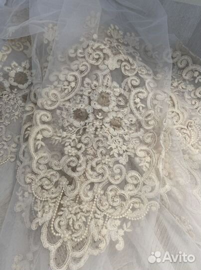 Тюль с обьемной вышивкой