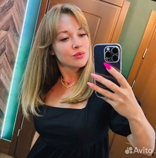 Модель на маникюр 500