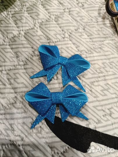 Заколки и резинки для волос