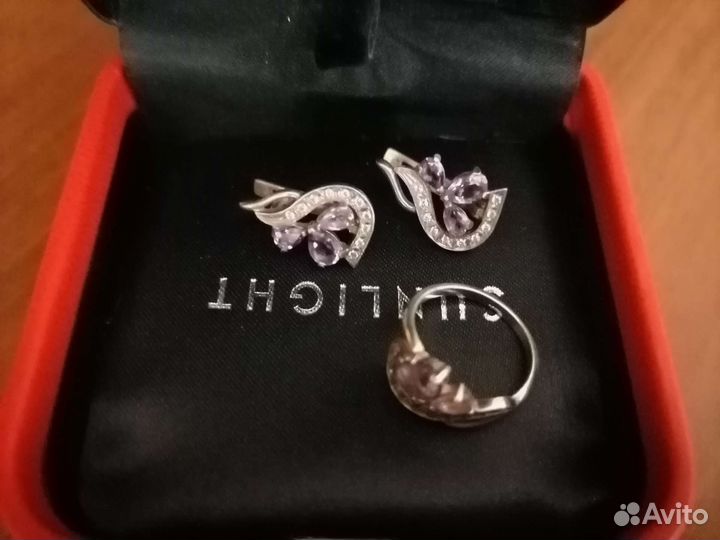 Серьги и серебряное кольцо