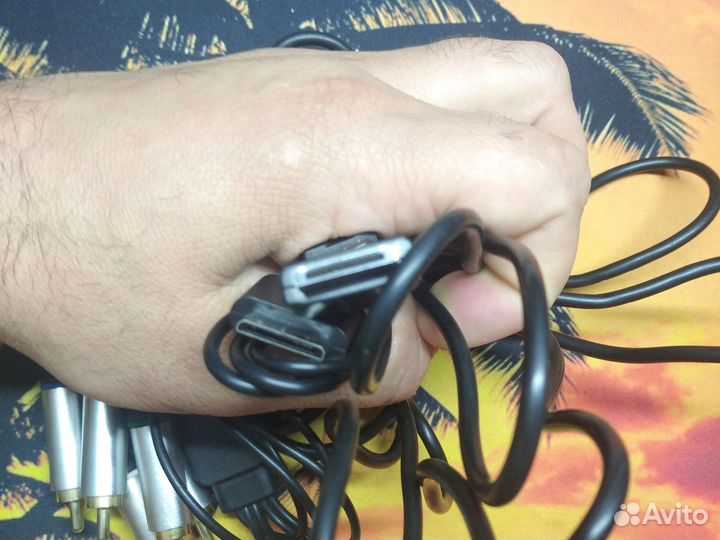 Кабели TV и зарядки для Sony psp GO