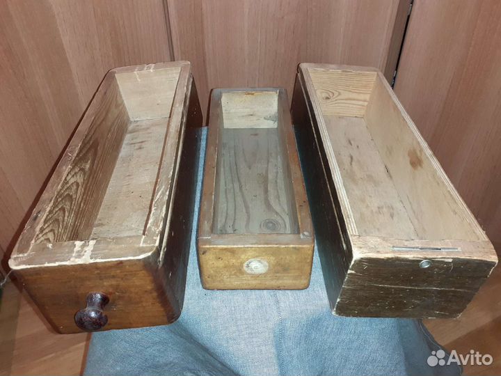 Ящики для принадлежностей от разных швей. машинок