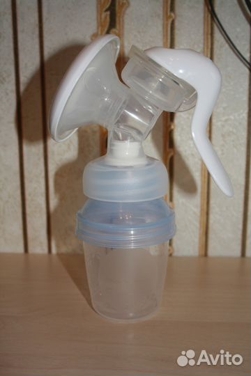 Молокоотсос ручной новый Avent