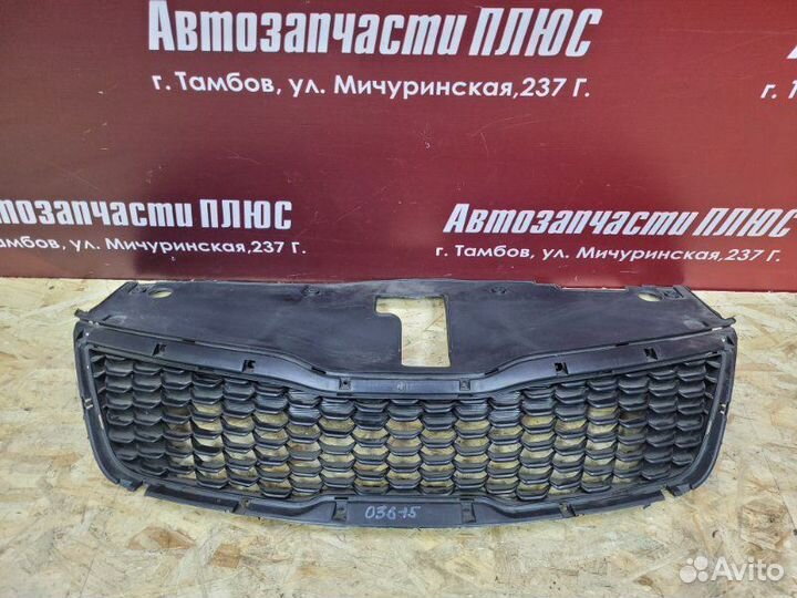 Решетка радиатора Kia Rio