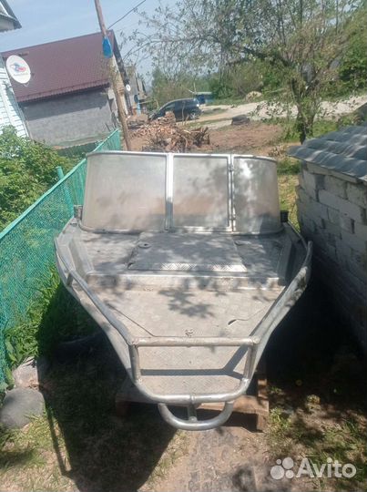 Моторная лодка