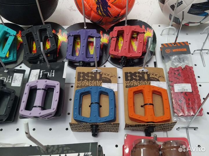 Педали на BMX