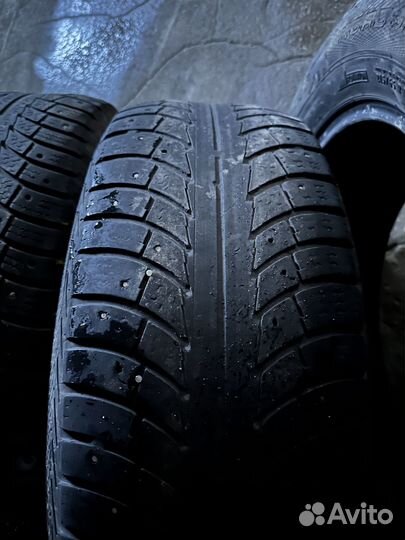 Gislaved Nord Frost 5 215/65 R16 102