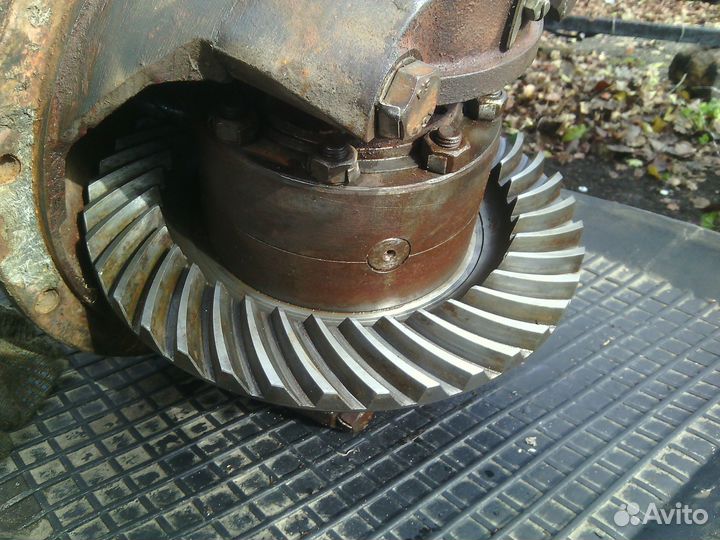 Ведущий мост с автокары