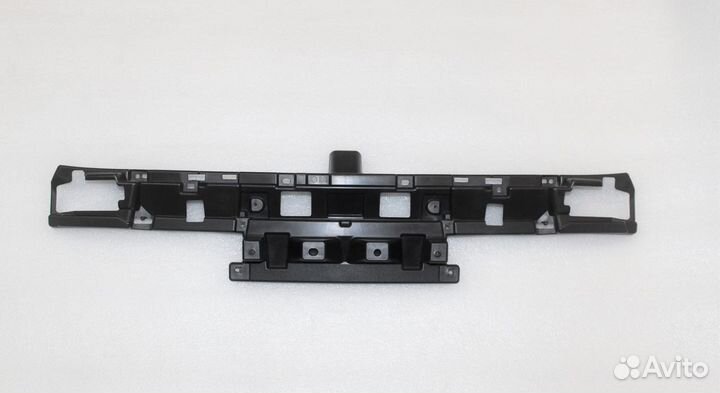 Lexus LX 570 Кронштейн на решетку радиатора 15-21