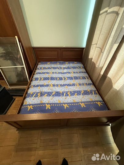 Кровать двухспальная