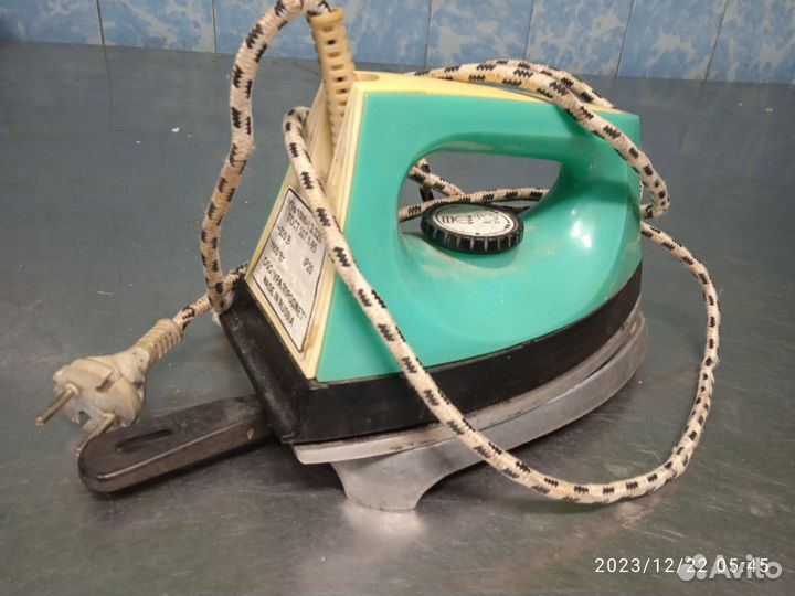 Утюг,Росссия