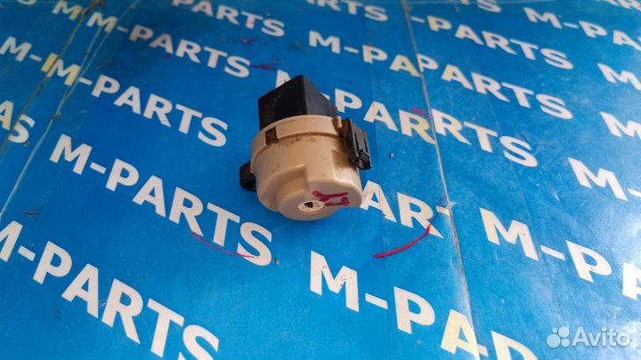 Контактная группа замка зажигания Mazda Mpv LY3P