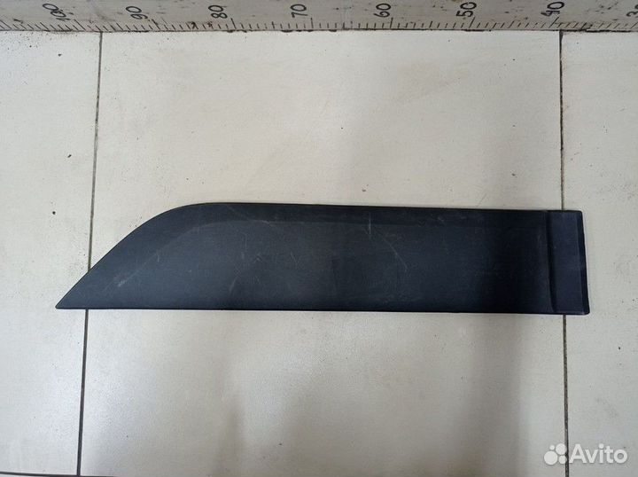 Молдинг двери задней левой
