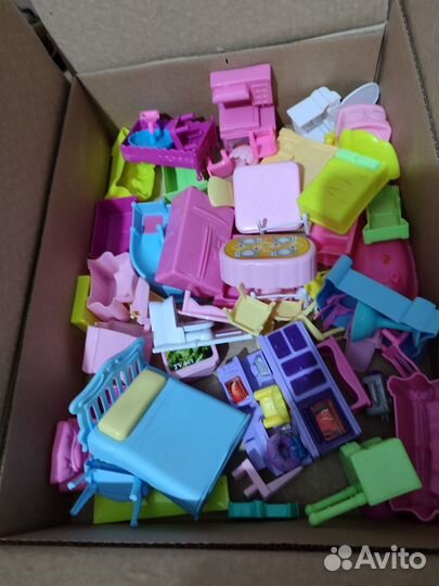 Мебель для кукольного домика