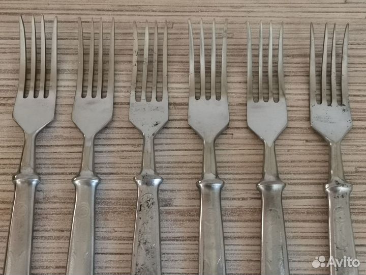 Вилки десертные. Старинные. Набор - 6 штук
