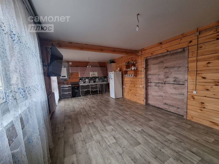 Дом 69 м² на участке 7 сот.