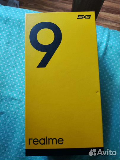 Телефон Realme 9 5G