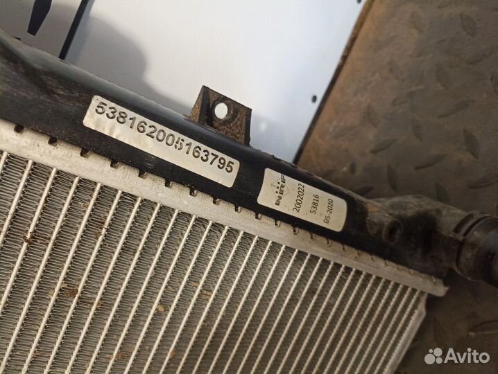 Радиатор основной для VW Passat B6