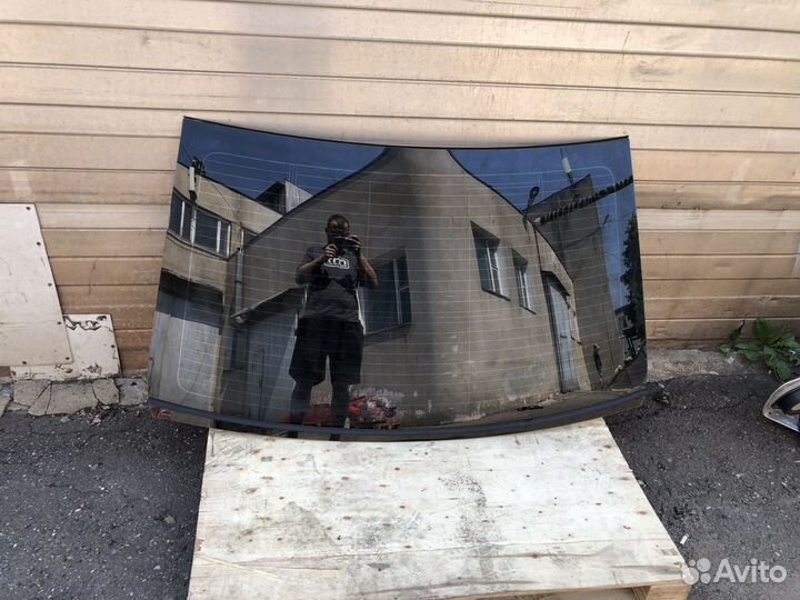 Заднее Стекло Мерседес W212 / E Class