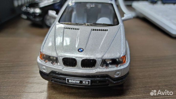 Масштабная модель BMW X5 (e53) 1/36