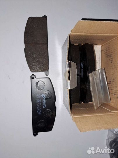 Колодки дисковые перед Toyota Camry 016704