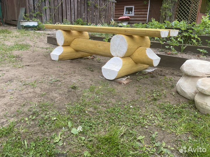 Лавка из бревна