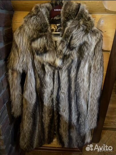 Шуба из меха енота