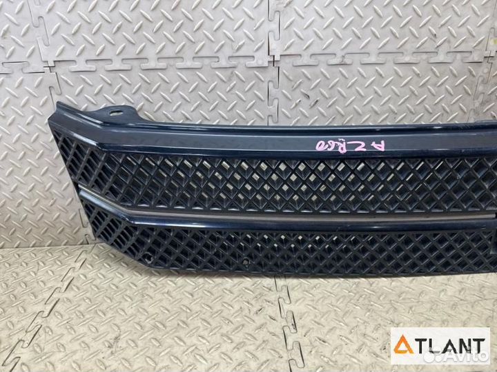 Решетка радиатора toyota voxy