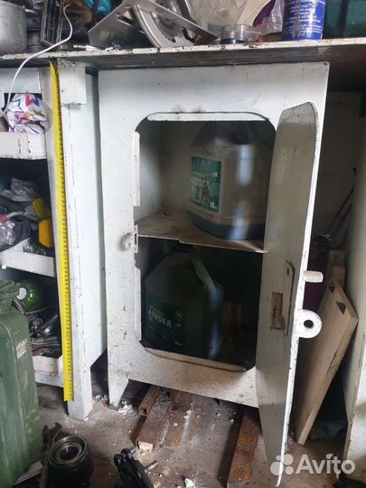 Продам сейф