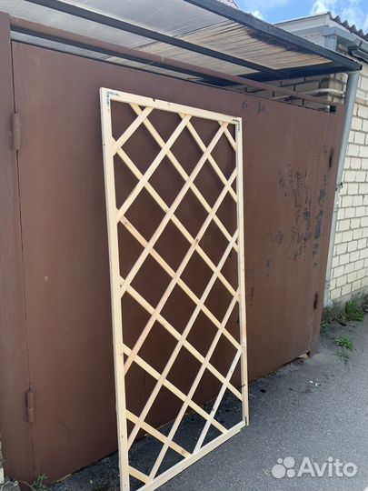 Шпалера деревянная