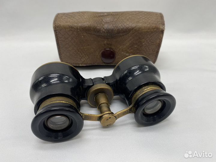 Театральный бинокль с кожанным футляром. Антикварн