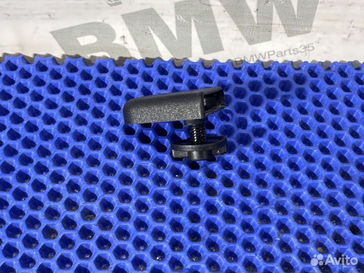 Держатель ремня задней полки BMW E60
