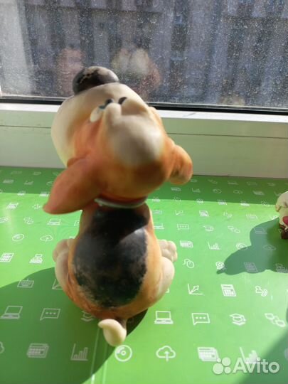 Статуэтка собака