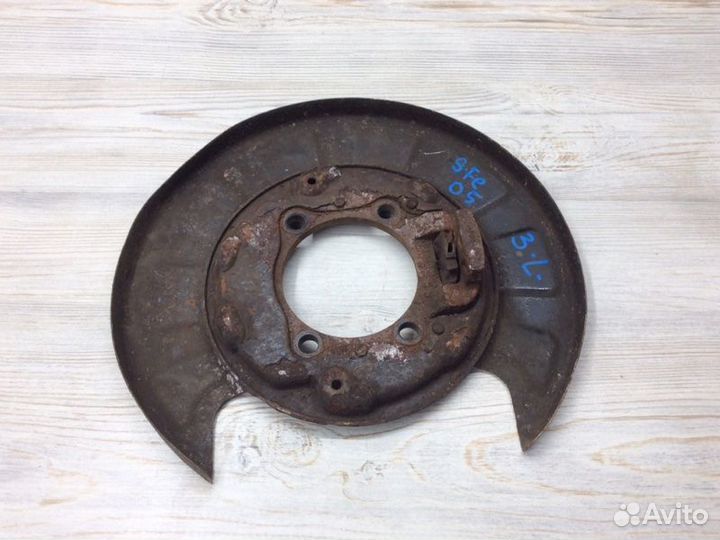 Щит опорный задний левый Hyundai Santa Fe CM 2