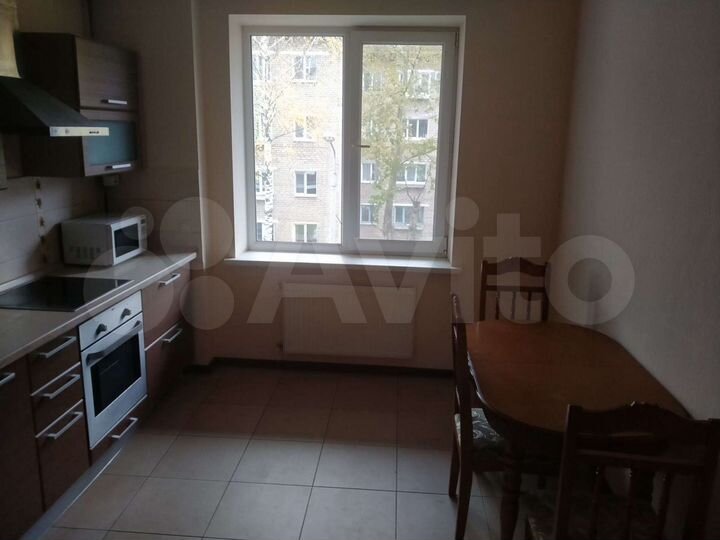 4-к. квартира, 113 м², 3/9 эт.