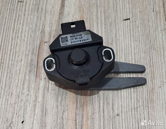 Датчик педали сцепления Hyundai solaris 2