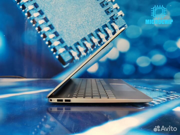 Лёгкий Ноутбук HP i3 1005g1/16/240