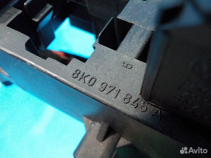 Блок предохранителей Audi A4 (B8) 2007-2015