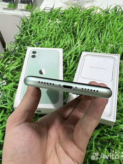 iPhone 11, 64 ГБ