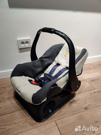 Детское кресло(автолюлька) от 0 до 13 кг