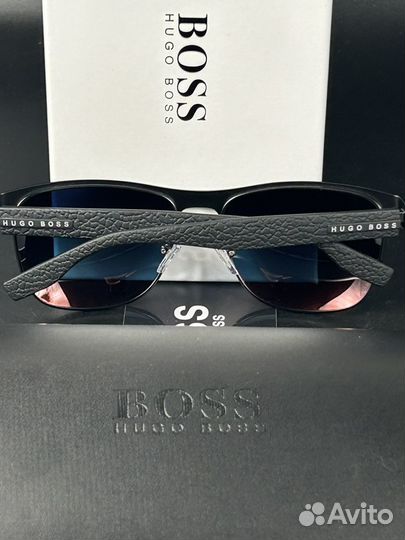 Солнцезащитные очки hugo boss