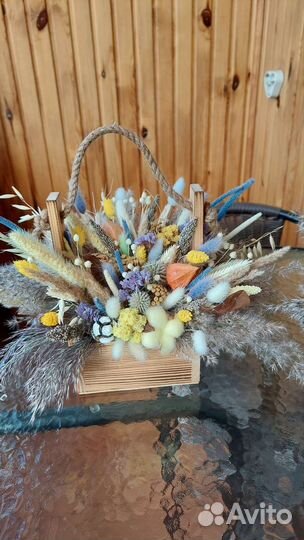 Композиции из сухоцветов