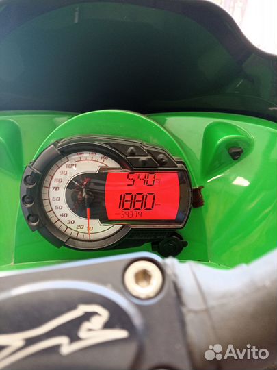 Продам снегоход Arctic Cat M8